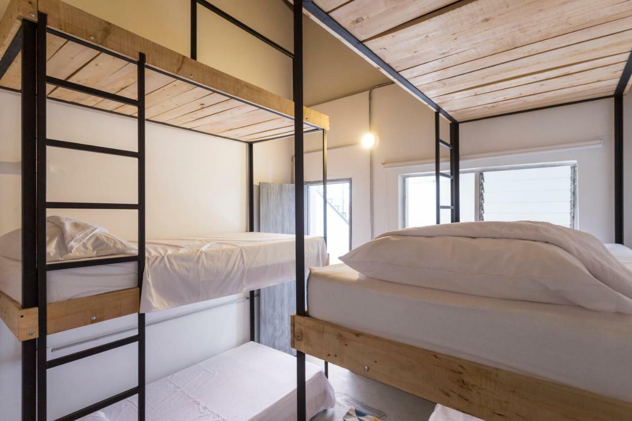 Gaston Coliving Hostel Medellin Bagian luar foto